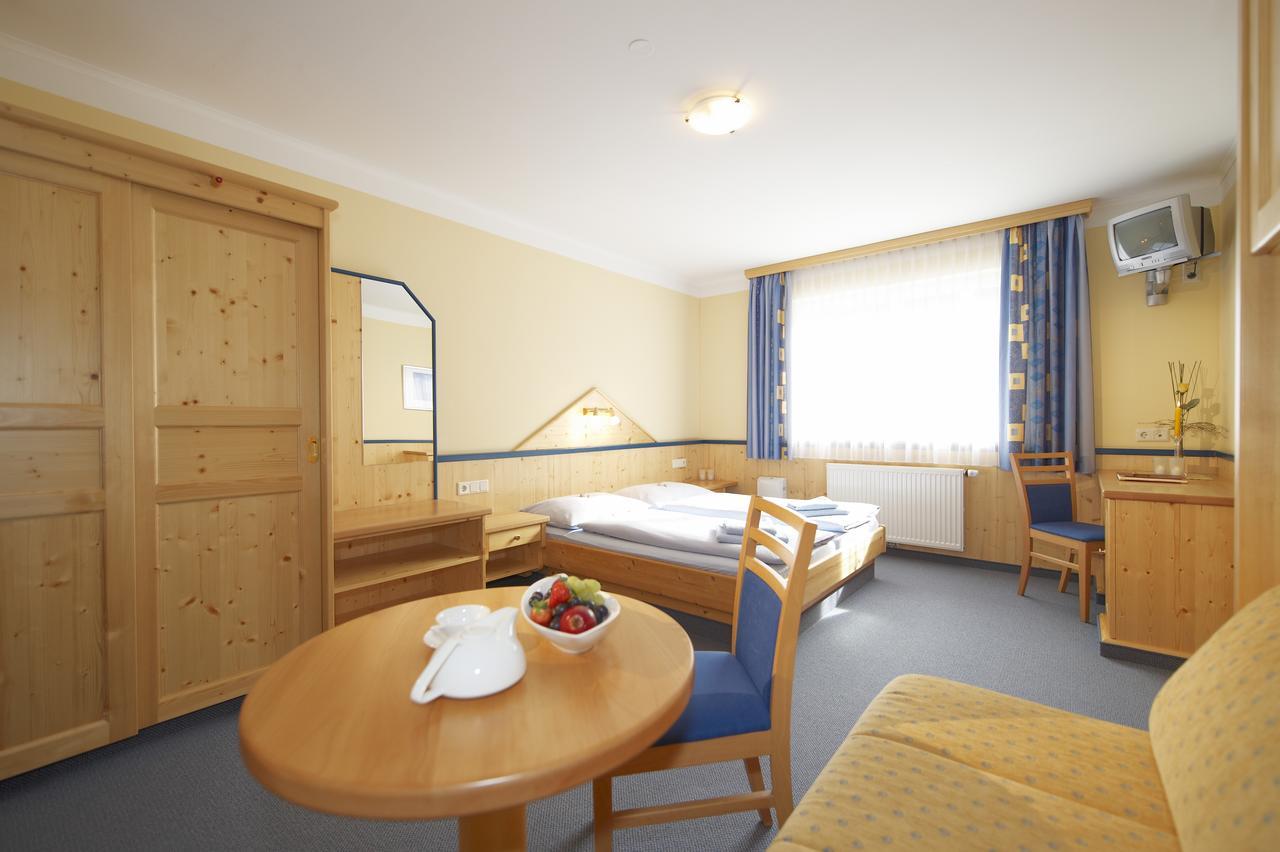 Hotel Hubertushof 플라차우 외부 사진