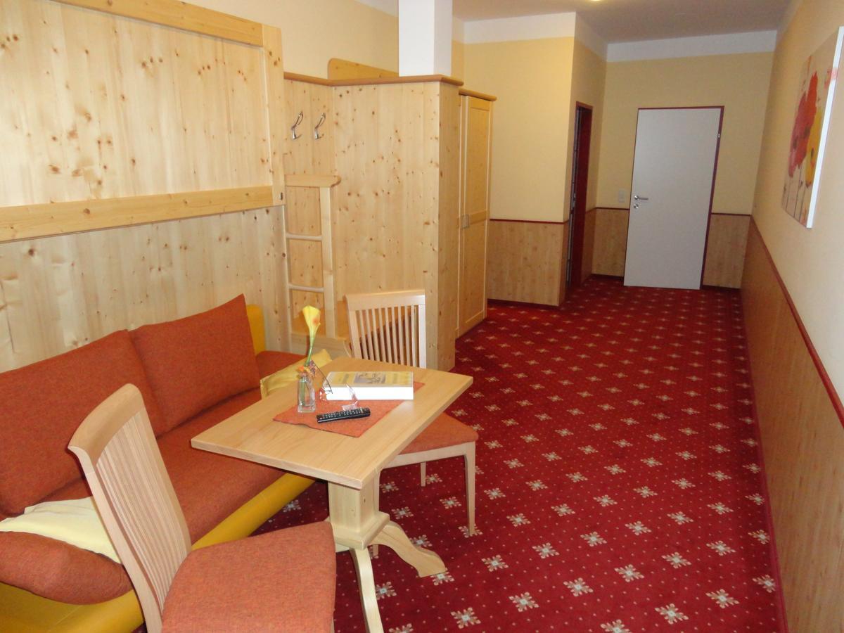 Hotel Hubertushof 플라차우 외부 사진